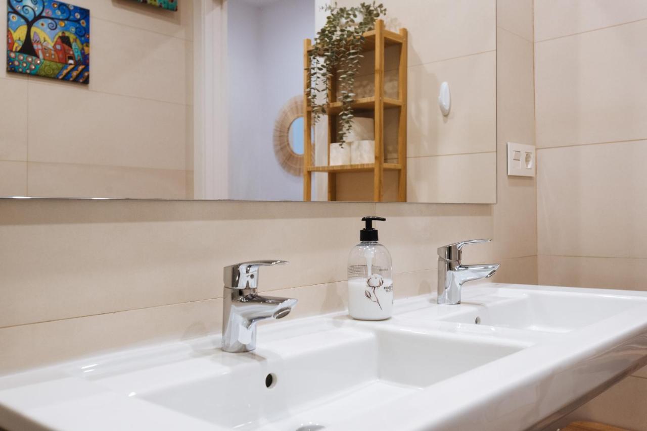 Apartmán Apartamento Estelar Con Piscina Y Garaje Nervion Sevilla Exteriér fotografie